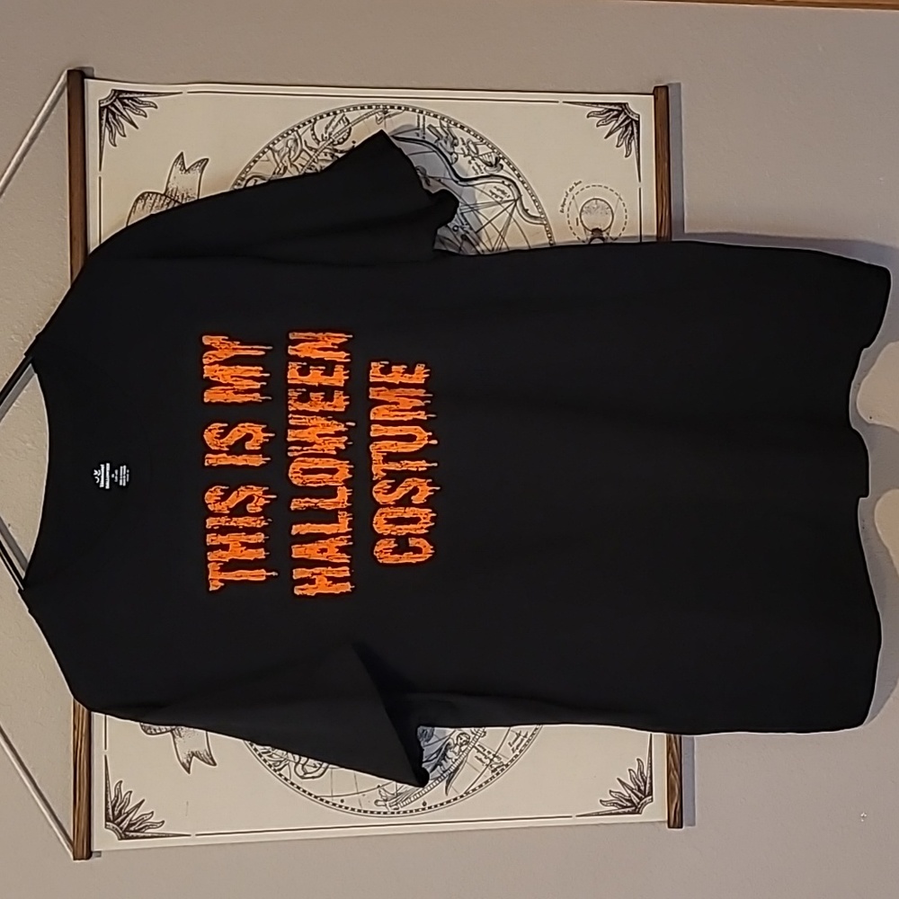Halloween tee
